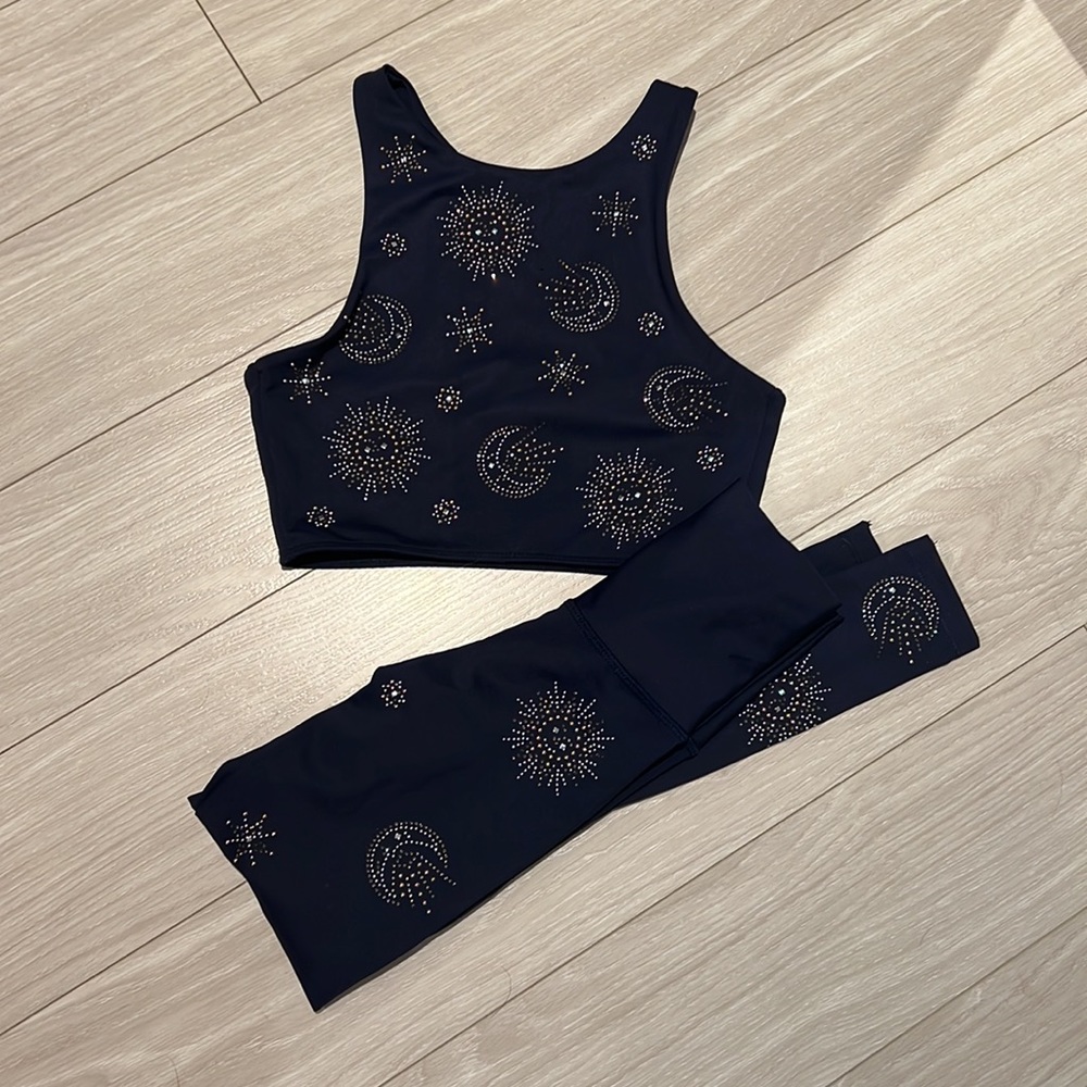 Beachriot workout set